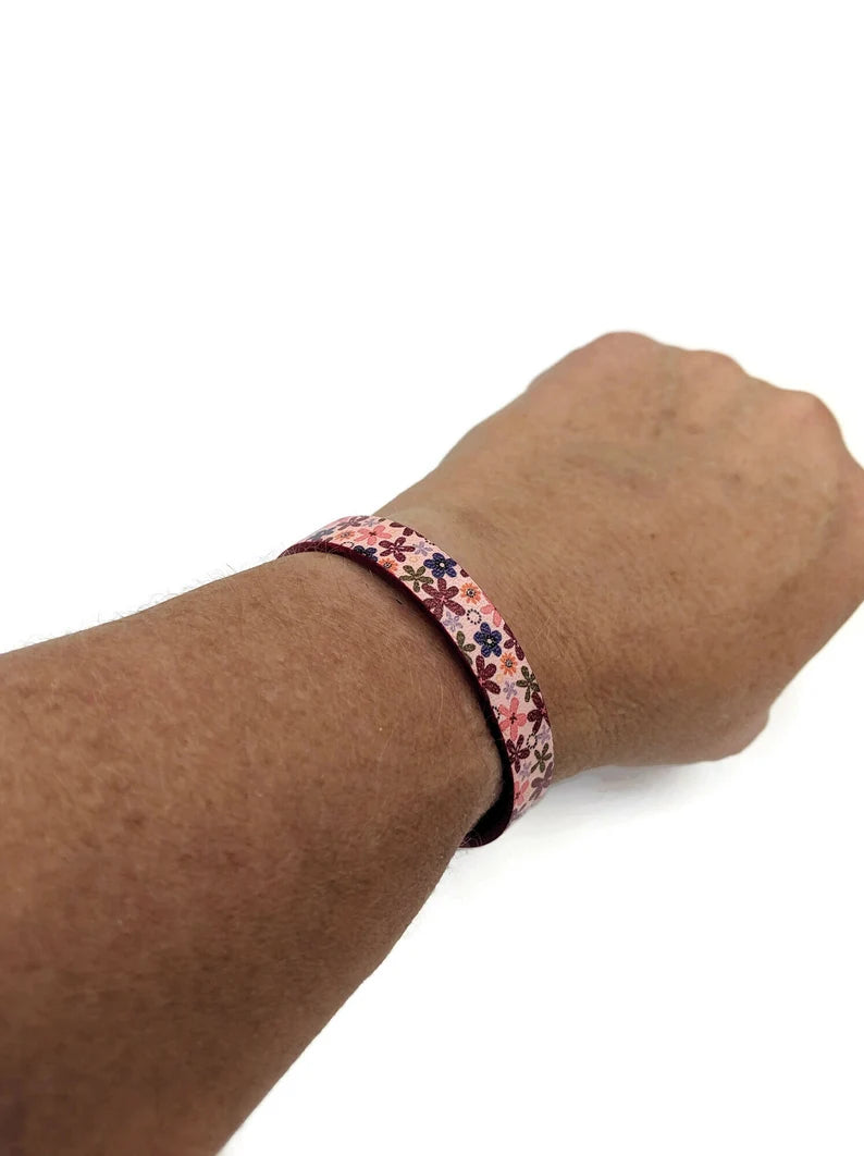 Flower Printed Leather Bracelet with Flower Magnetic Clasp