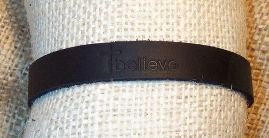 Handmade Leather Believe Bracelet