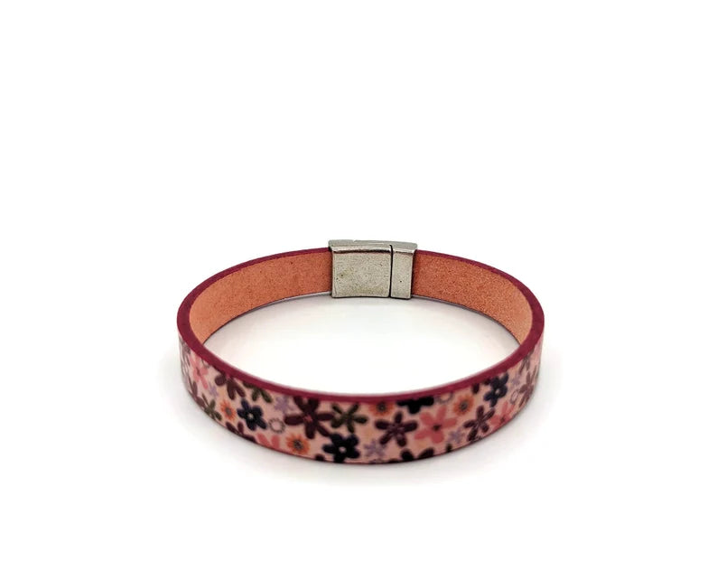 Flower Printed Leather Bracelet with Flower Magnetic Clasp